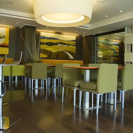 Cruise Hotel