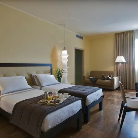 Hotel Cruise Montano Lucino