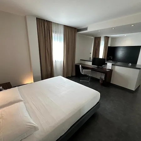 Cruise 4*