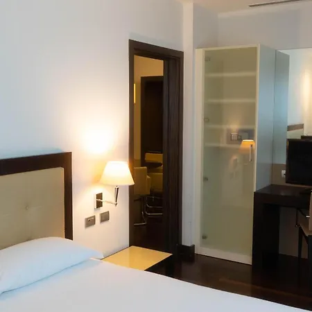 Hotel Cruise Montano Lucino