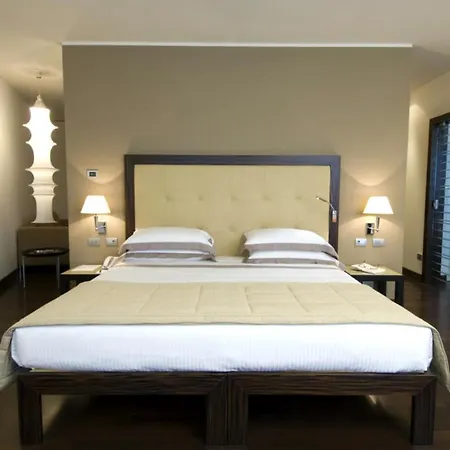 Cruise Hotel Lucino