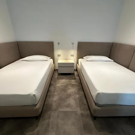 Hotel Cruise 4*