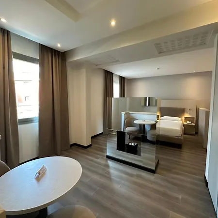 Cruise Hotel Lucino