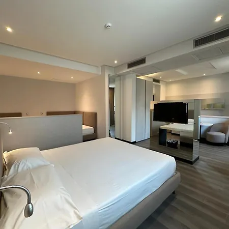 Hotel Cruise Lucino
