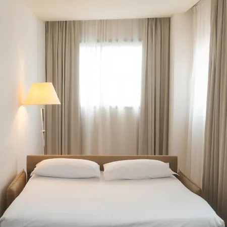 Hotel Cruise 4*