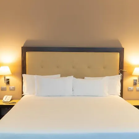 Hotell Cruise Lucino