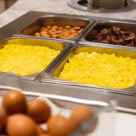 Ξενοδοχείο Cruise 4*