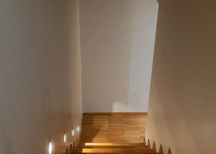 Cruise Ξενοδοχείο 4*