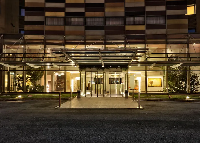 Ξενοδοχείο Cruise 4*